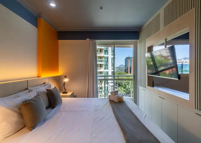 Pineapples Bpremium - Excelentes Suites
